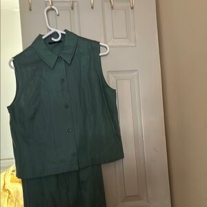 Green Sleeveless Pantsuit
